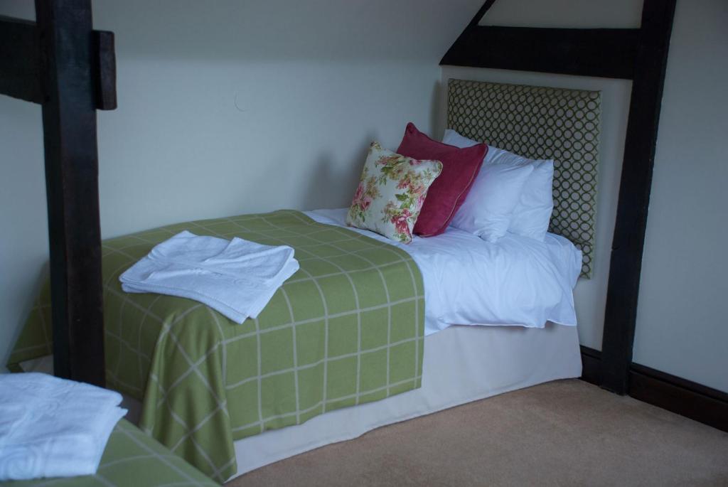 ניוברי The White Hart Inn חדר תמונה