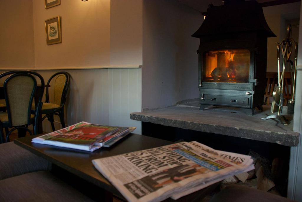 ניוברי The White Hart Inn מראה חיצוני תמונה
