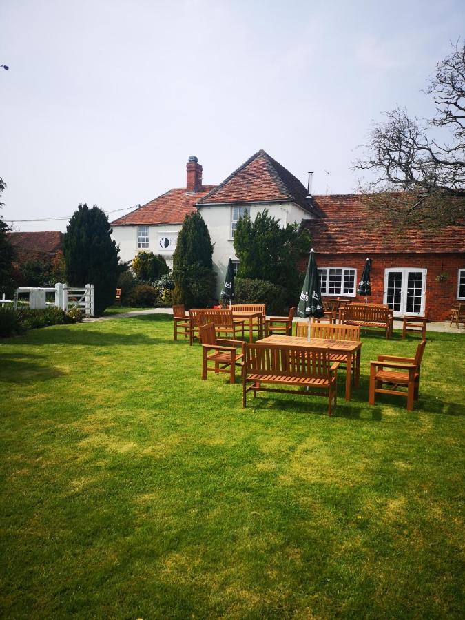 ניוברי The White Hart Inn מראה חיצוני תמונה